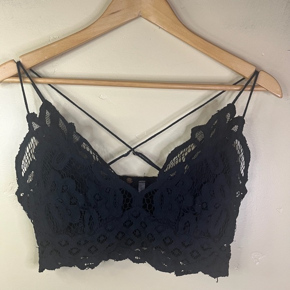 Free People One Vintage Size Large Black Lace Bralette Boho Coquette Goth - Picture 1 of 5